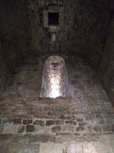 Inside the donjon, looking up
